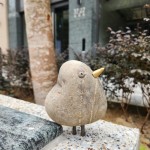 藝術(shù)家-王忠龍在創(chuàng)作過程中，為它們創(chuàng)造生命力與故事，並將這些故事融入社區(qū)的每個角落。