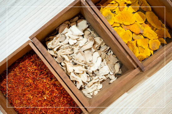 端午節(jié)前夕，與竹北家族好友們相約在T2 Cafe，開啟五感，來場藥草尋味旅程，私藏草本時蘊。