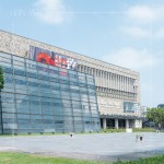 秋高氣爽的10月中旬，邀請(qǐng)新業(yè)家族和好友，相聚國立臺(tái)灣美術(shù)館，聆聽一段傳承戲曲文化的年華故事。