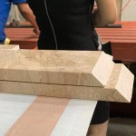 不同的邊角可滿足各種裝修用途，讓磚材與牆面的銜接處更自然且密合。根據(jù)面切的角度，這階段的加工還有「正切」與「背切」之分。