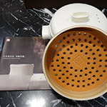 瑞典及蘇格蘭設(shè)計(jì)師「Office for Product Design」，讓傳統(tǒng)經(jīng)典的竹蒸籠，納入嶄新的極簡(jiǎn)設(shè)計(jì)。