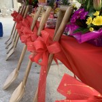 閃耀著金銅色光輝的開工鏟子，每把都身負(fù)重任，將開啟東區(qū)「新業(yè)築森鄰」美好家園。