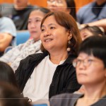 製作人以溫柔又閒適的語(yǔ)調(diào)分享故事，恣意地聆聽(tīng)著這段奧妙旅程，儘管戶外下著大雨，演奏廳內(nèi)卻是滿滿的感動(dòng)與溫暖。