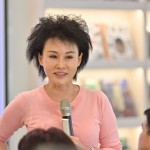 譚老師近距離與我們接觸，告訴我們?nèi)绾伪芏?、降低各種毒素的影響，也破解「大家都這麼說但不見得正確」的流言，讓無毒的生活更精準(zhǔn)到位。