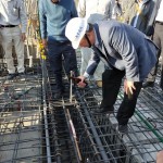 鋼筋安好灑酒敬天地，盼新業(yè)宜家未來(lái)興旺，大吉大利！