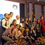 透過這次年度授證及表揚(yáng)典禮，我們將公益的熱情分享給許多「張老師」們。