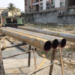 深入地質(zhì)的秘密武器，就是一旁陳列的一支支探鑽用管！ 