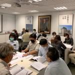 內(nèi)部自我提升刻不容緩，疫情當(dāng)前，團(tuán)隊(duì)同仁緊戴口罩做好自主防疫，滿(mǎn)懷謙卑積極的態(tài)度學(xué)習(xí)。