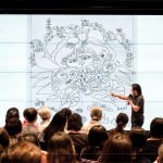 風(fēng)塵僕僕遊歷回來(lái)，楊士毅將這份感動(dòng)轉(zhuǎn)為創(chuàng)作，畫(huà)了一張「媽媽」送給母親，每一位媽媽都似乎具有十八般武藝，用強(qiáng)壯的雙腿站在大地，把孩子高高舉在天空。