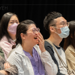 猶如實(shí)景般地呈現(xiàn)，生動的故事背景，每張照片的真情流露，都繫起了你我之間的連結(jié)。