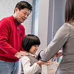 被優(yōu)美音符環(huán)繞的孩子們，將成為懂得音樂(lè)，也享受音樂(lè)的人。