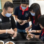 邀請(qǐng)廚藝職人 ＃吳志杰 ，以自身30年以上的廚藝經(jīng)驗(yàn)，帶領(lǐng)同仁們，循序漸進(jìn)地完成。