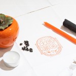 再次與 大美生活提案所 合作，一場與自己練習(xí)對話的時(shí)光，藏時(shí)光的茶、寫一封情書、備長炭，放進(jìn)陶藝茶罐，期許事事如意、平安喜樂。