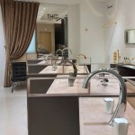 這趟『麗舍衛(wèi)浴選品』之行，新業(yè)職人的目光，除了著重於優(yōu)雅線條的高質(zhì)感，也貼近實際需求，更注重住戶的使用感受。