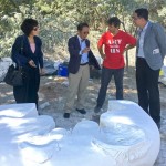 開啟一場(chǎng)藝術(shù)家與建築家的對(duì)話，透過(guò)彼此的文化交流，一同匯聚美好的事物。(圖左二為 新業(yè)建設(shè)卓勝隆董事長(zhǎng)；圖右二為 西班牙雕塑家Nando Alvarez)(照片攝於2018/12/07東海大學(xué))