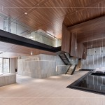 景匯大廳，疊砌幾何石牆，留下極致工藝，一隅築砌水境，浮生小憩，回歸簡(jiǎn)單美好，自在安好。