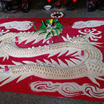 奉於寺廟內(nèi)，農(nóng)友用自家香米堆疊出的一尾神龍。