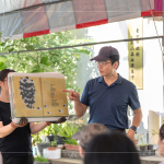 臺灣山林復育協(xié)會–蔡智豪 執(zhí)行長，分享《100顆種子》故事，描述生態(tài)生長與繁衍的不易，傳遞生命教育與環(huán)保意識，引領更多人加入保護生態(tài)的行列。