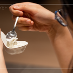 絲翠(STRACCIATELLA)是將新鮮莫札瑞拉，撕成細(xì)細(xì)的絲狀後，浸漬在臺灣在地鮮奶手工製成的鮮奶油裡，口感清爽、入口即化。