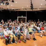 QA問答環(huán)節(jié)中，家族好友們各個躍躍欲試，迫不及待的想與講師分享活動後的感想與心得。