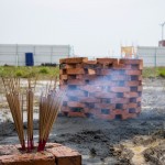 新業(yè)團隊抱著虔誠的心，期盼即將開啟的【大塊森濤】工程平安順利。