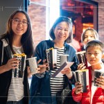 分級(jí)為普遍級(jí)的功夫熊貓4，迎來(lái)了一家大小的好夥伴們，大手?jǐn)y小手一同進(jìn)戲院觀賞這部歡樂(lè)滿滿的作品。