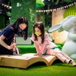 新業(yè)的同仁也參與其中，化身場邊的守護(hù)者，與孩子們一同分享故事，自由自在的在書海中遨遊。