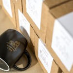 獻(xiàn)上新業(yè)家族的霧面質(zhì)感馬克杯，象徵一份美好與精緻－無(wú)論是早晨或午後，用杯中的香氣，一點(diǎn)一滴完整了理想的生活。