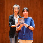 當(dāng)天抽獎(jiǎng)禮準(zhǔn)備製作人歷年專輯，希望可以透過(guò)音樂(lè)，留住當(dāng)下的美好，認(rèn)識(shí)地球上最美麗的聲響。