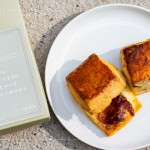 伴手禮致上臺(tái)中知名品牌 ＃creammm.t 司康組合，搭配覆盆子果醬，溫暖質(zhì)樸的心意，陪伴您晨間、午茶時(shí)刻，為生活注入點(diǎn)儀式感。