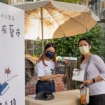 擔(dān)任文學(xué)館書席侍書人四年，不時(shí)有補(bǔ)充好書的需求，感謝許多熱心的家族朋友，攜帶好書與大家分享，新業(yè)將持續(xù)帶著這份美意，堅(jiān)守侍書人岡位。