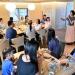 活動(dòng)中，新業(yè)家族與「拾寶小舖」陳老師互動(dòng)熱絡(luò)，一同探索更多果實(shí)的可愛秘密！