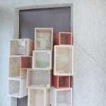 原有櫃體改造的書(shū)箱及燈箱，成為本處書(shū)席之焦點(diǎn)。