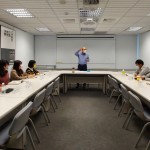 在定期舉辦的新進(jìn)人員教育訓(xùn)練中，新業(yè)建設(shè)創(chuàng)辦人-穆椿松，親自傳授自身經(jīng)驗(yàn)與業(yè)界所見，幫助新進(jìn)人員建立全方位的職場價(jià)值觀。