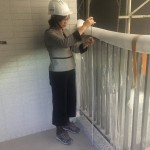 為了安全起見，新業(yè)職人團(tuán)隊(duì)相當(dāng)重視陽(yáng)臺(tái)欄桿高度，除了合乎建築技術(shù)規(guī)則，也包含替住戶與家人著想的心意。