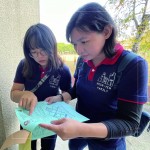 新業(yè)同仁們精神抖擻，出發(fā)前再次確認(rèn)，仔細(xì)核對送餐路線、葷素的注意事項(xiàng)，帶著滿滿的祝福，啟程傳遞愛。