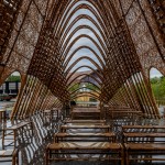 內(nèi)部的磨石子地板，則請(qǐng)到中部偏鄉(xiāng)的國高中同學(xué)施作，磨練職業(yè)技藝。業(yè)者提供