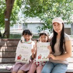 為孩子們頒發(fā)充滿紀念意義的「榮譽獎狀」，把努力過的痕跡印在證書上給每位攀樹勇者，代表著今日的挑戰(zhàn)成功。