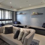 開放式格局的安排，坐收借景、引光，放大坪效的視覺效果形塑出公領(lǐng)域舒適的生活尺度，賦予更加靈活的空間使用性和互動性。從【新業(yè)觀峰】開始，能體會「江上風(fēng)月無常主，但是閒人即主人」的意境與實景