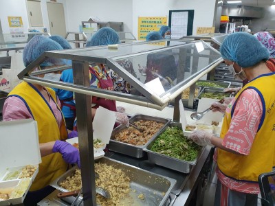 攜手做公益－從一份飯包，溫暖胃、溫暖心